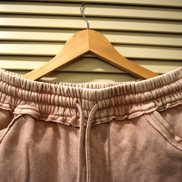 Zenana Sweat Shorts Tan Fleece Lounge Drawstring High Waist Pockets – Size L - Picture 2 of 7